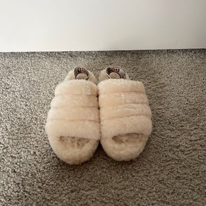 UGG Women’s Fluff Yeah Slide Sandal Natural 9